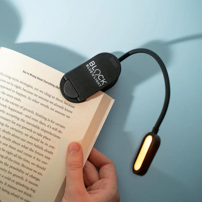 NoBlue Amber Book Light - Image 4
